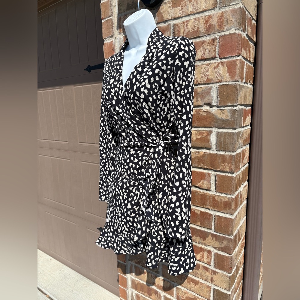 Bardot black ad white Leopard Print Wrap Dress size 6 - Picture 6 of 14